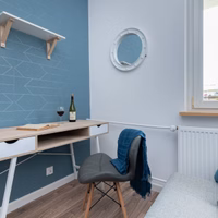 room photo