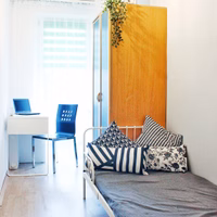 room photo