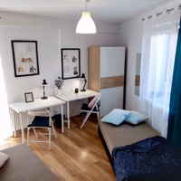 room photo