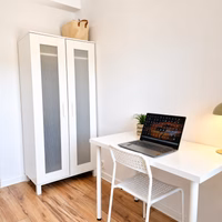 room photo