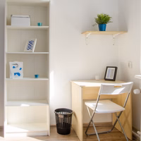 room photo