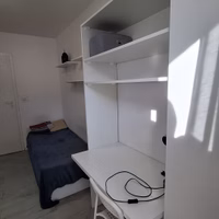 room photo