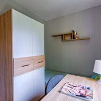 room photo