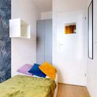 room photo