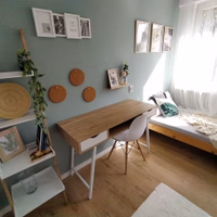 room photo