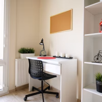 room photo