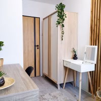 room photo