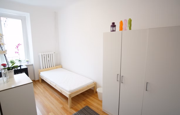 ŚW. JERZEGO 5/7  MANUFAKTURA  Pokój jednoosobowy NR 2 , Łódź-1