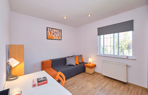 (TUNE.10.4) Single room, Wrocław-1