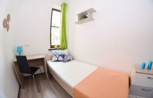 Uroczy pokój jednoosobowy w centrum, zaraz obok Nowego Kleparza (4), Kraków-1