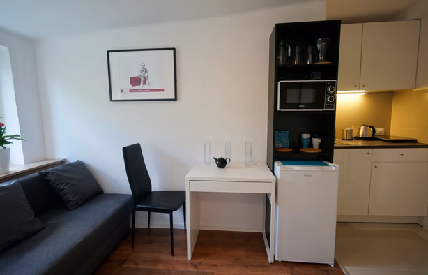 ZBIORCZA 7 PRZY PIŁSUDSKIEGO STUDIO NR 2, Łódź-1
