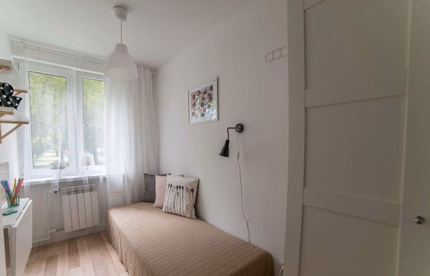 Pokój 1-osobowy nr 3 METRO MŁOCINY, Warszawa-1