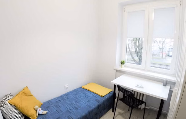 nr 1, ul. Ślężna 210, Wrocław-1