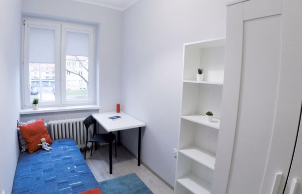 nr 2, ul. Ślężna 210, Wrocław-1