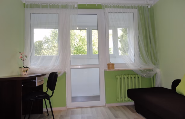 Pokój nr 2 przy Bruna 28, Warszawa-1