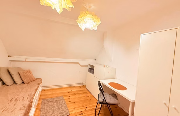 (Letnia 29.4) Krzyki's western room Wrocław, Wrocław-1
