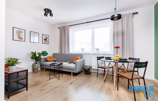 Mieszkanie dwupokojowe nr 2, przy ul. Piotrkowskiej 17, Gdynia-1