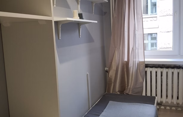 Single room #7 at Kredytowa 2 Street, Warszawa-1