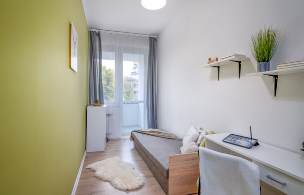 Room with a balcony in a great location, Metro Wierzbno, room no. 3, Warszawa-1