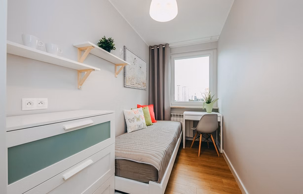 Bogusławskiego 12, single room no.6, WARSZAWA-1