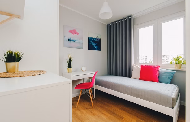 al. Niepodległości 13, single room no.1, WARSZAWA-1