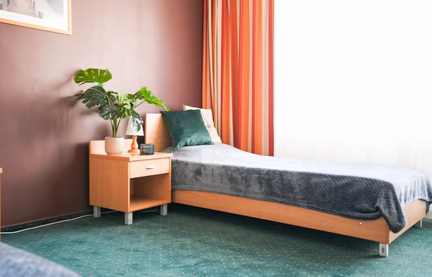 302 - Pokój Trzyosobowy Comfort 22m2 Tylko dla mężczyzn, Warszawa-1