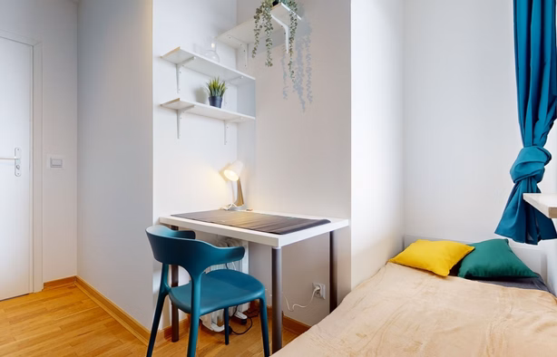 Single room #5 at al. Jerozolimskie 133, Warszawa-1