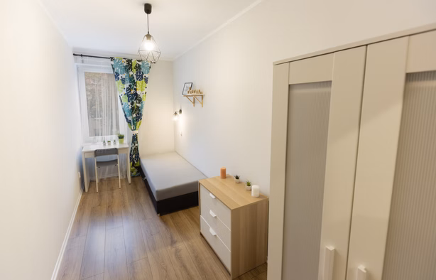 Pokój jednoosobowy nr 5 Plebiscytowa 38, Opole-1