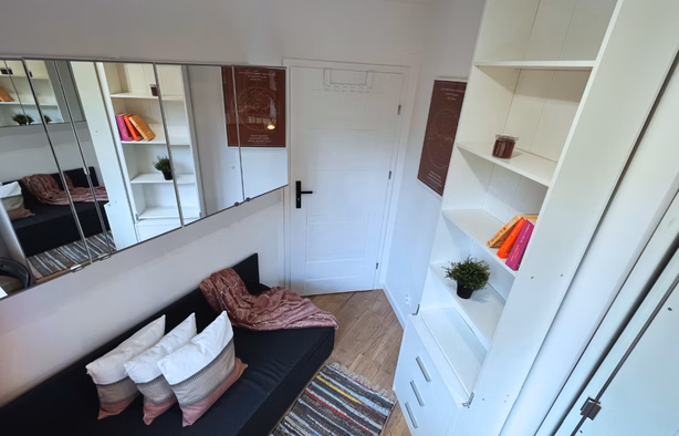 (GRAB.164.5.) Room for one person, Wrocław-1