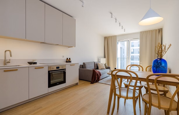 2-pokojowe | 41.42 m2 | Balkon | Internet w cenie | Bezpośrednio, Kraków-1