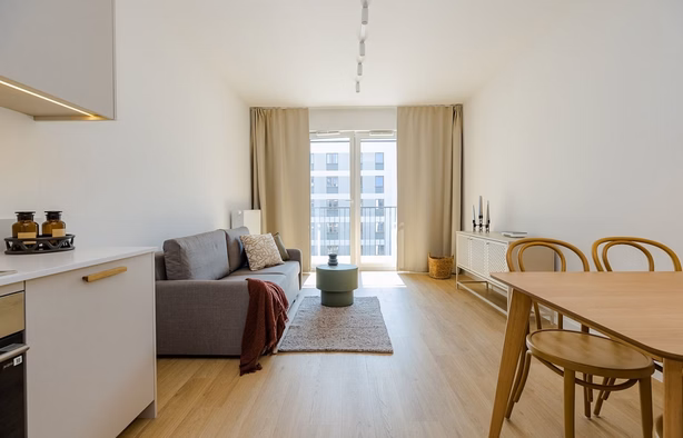 2-pokojowe | 42.22 m2 | Balkon | Internet w cenie, Kraków-1