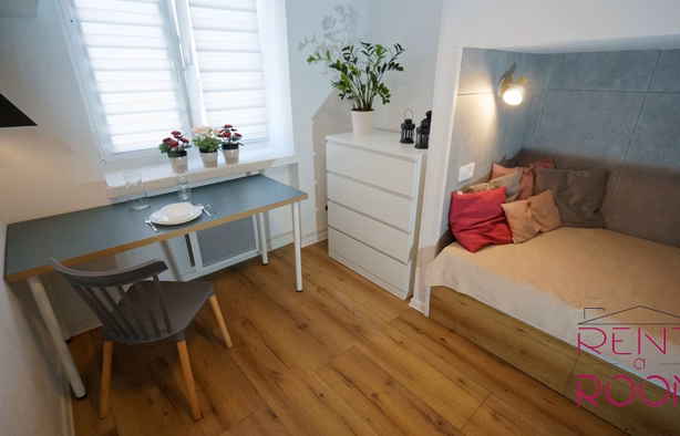 SIENKIEWICZA 29  DW. FABRYCZNY Pokój jednoosobowy NR 4, Łódź-1