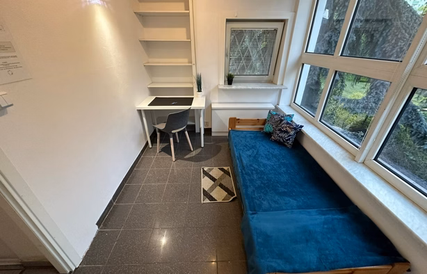 Pokój jednoosobowy #5 przy ul. Wita Stwosza 17a [DLA MĘŻCZYZN], Warszawa-1