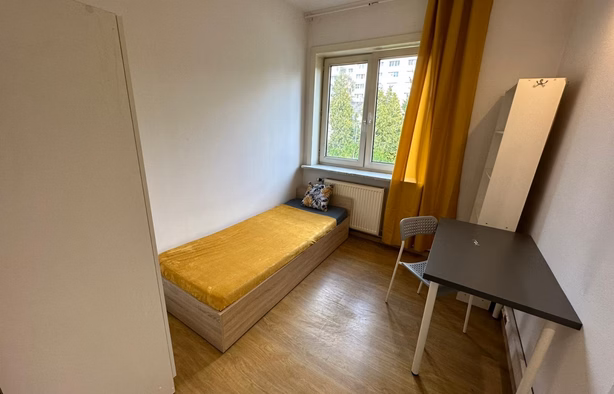 Pokój jednoosobowy #9 przy ul. Wita Stwosza 17a [DLA MĘŻCZYZN], Warszawa-1