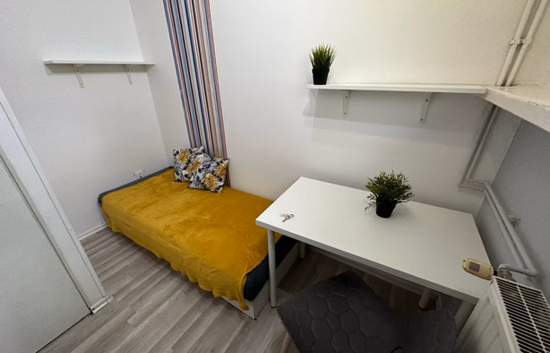 Pokój jednoosobowy #1 przy ul. Wita Stwosza 17b [DLA KOBIET], Warszawa-1