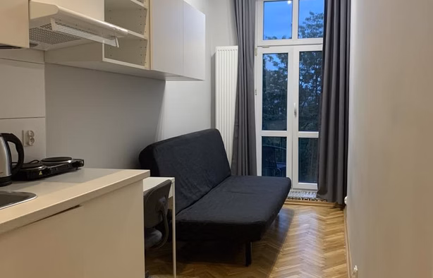 Studio z aneksem i balkonem | Zielińskiego – przy Sky Tower, Wrocław-1