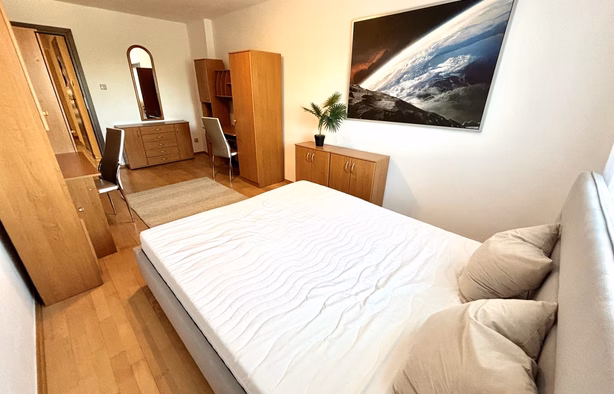 Duży pokój w przestronnym mieszkaniu, ul. Grabiszyńska / Zaporoska, Wrocław-1
