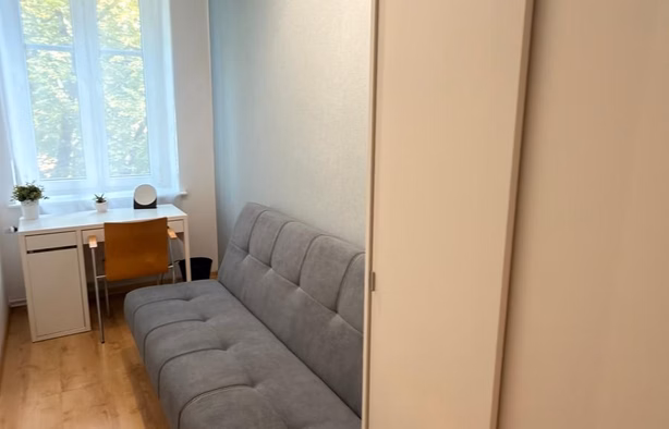 Kolejowa 40/10/5, Poznań-1