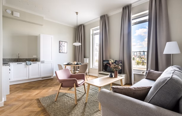  2 pokoje | DUŻY BALKON | BEZPOŚREDNIO, Warszawa-1