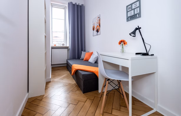 Single room vis a vis The Old Town, next to metro station Wileńska, Warszawa-1