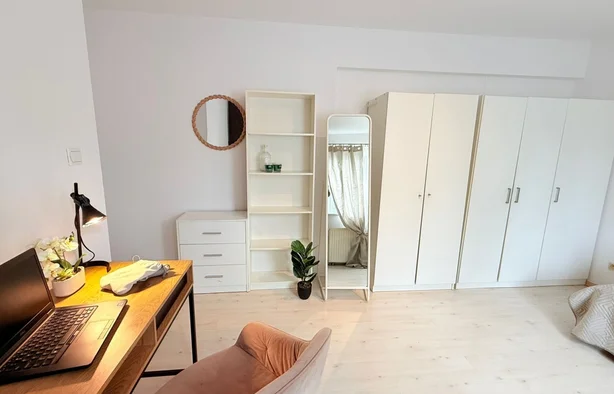 (TUNE.10.2) Large double room, Wrocław-1