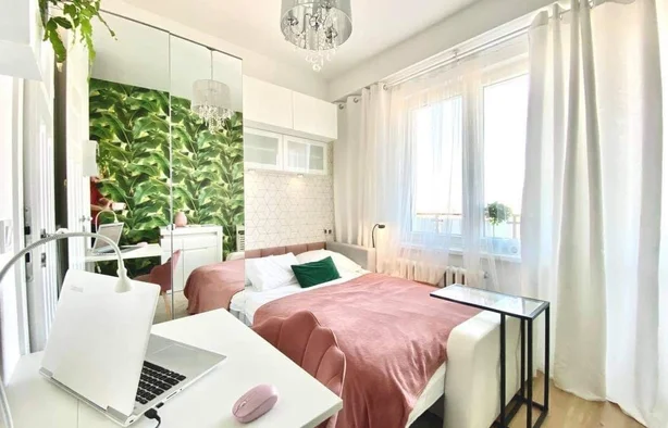 A studio for one or two people. WIND RONDO, Warszawa-1