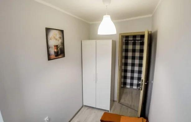 ZADZWOŃ PO AKTUALNĄ CENĘ 729920307 Pokój 1-os nr 6, ul. Wróbla 8, Wrocław-1