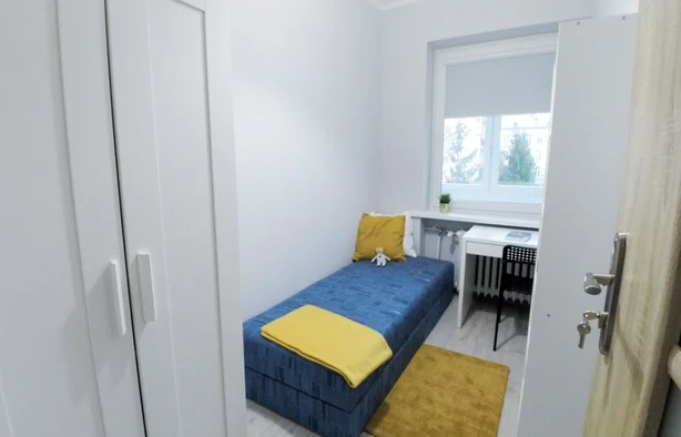 ZADZWOŃ PO AKTUALNĄ CENĘ 729920307 Pokój 1-os nr 4, ul. Ślężna 210, Wrocław-1