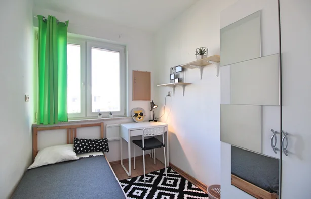 Single room close to Metro Stokłosy| Vistula University, Warszawa-1