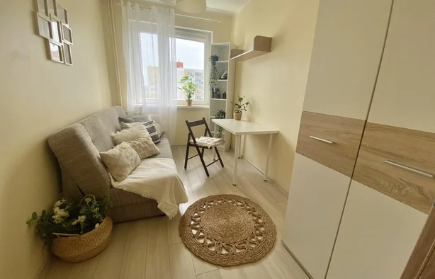 Single room No. 2, Poznań-1