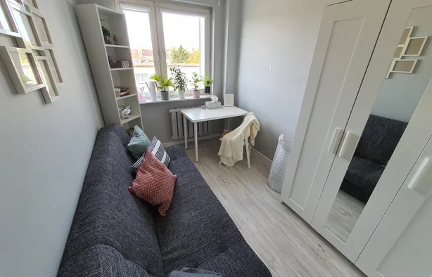 Single room No. 1, Poznań-1