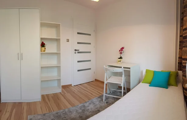 Pokój nr 2 przy Batorego 29, Warszawa-1