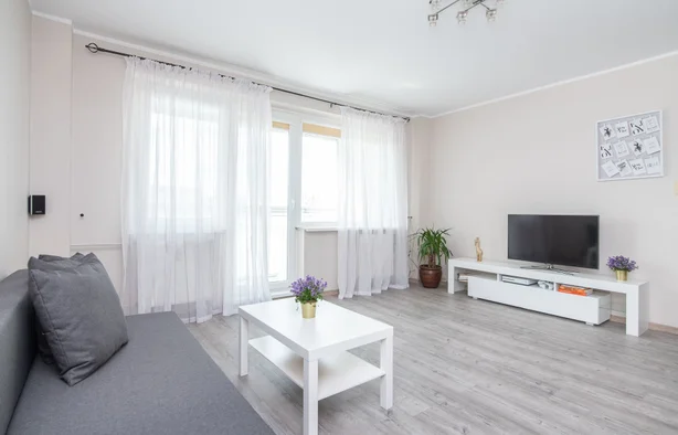 Amundsena 5B, Gdańsk-1