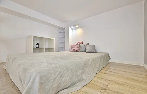KILIŃSKIEGO 50 STUDIO 3 UNIVERSYTET PIOTRKOWSKA, Łódź-1